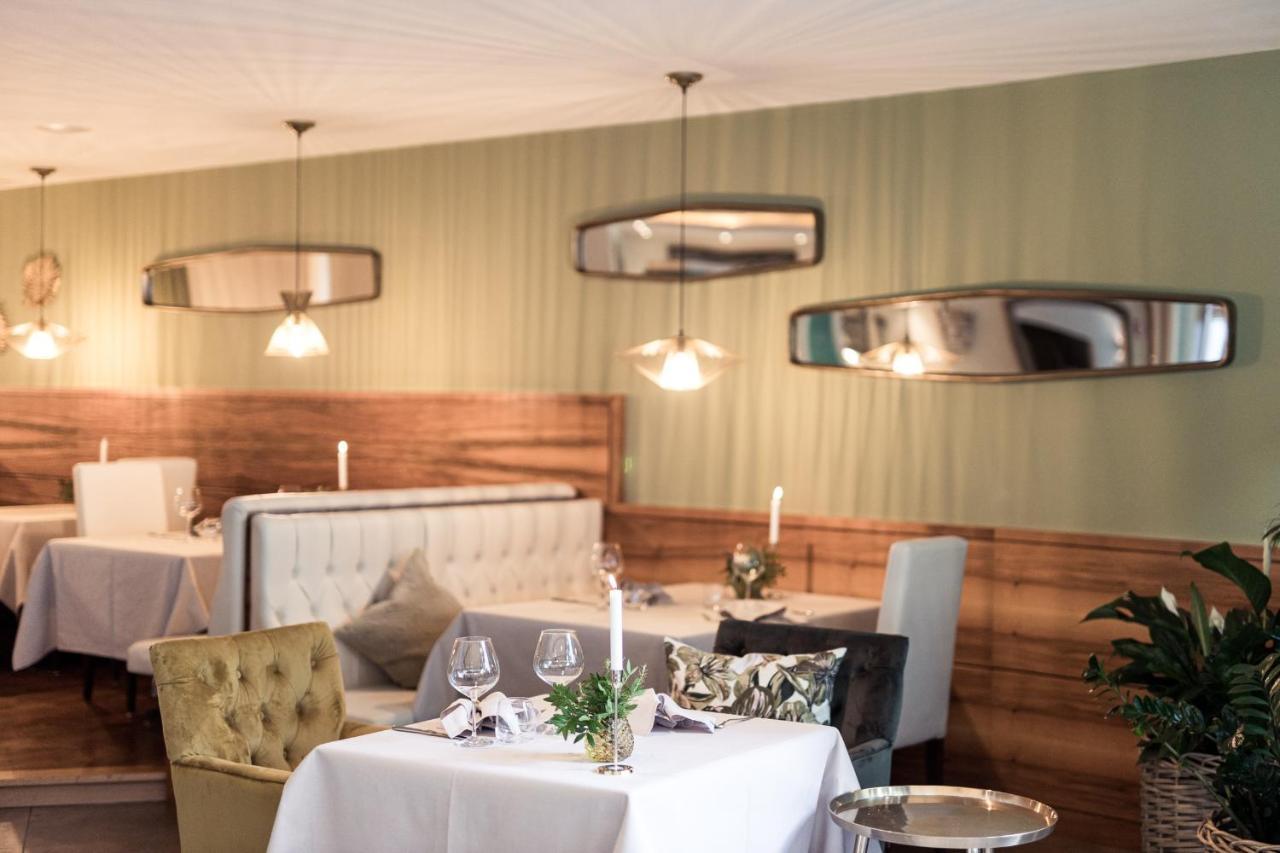 Boutique Hotel Zum Rosenbaum ナッレス エクステリア 写真