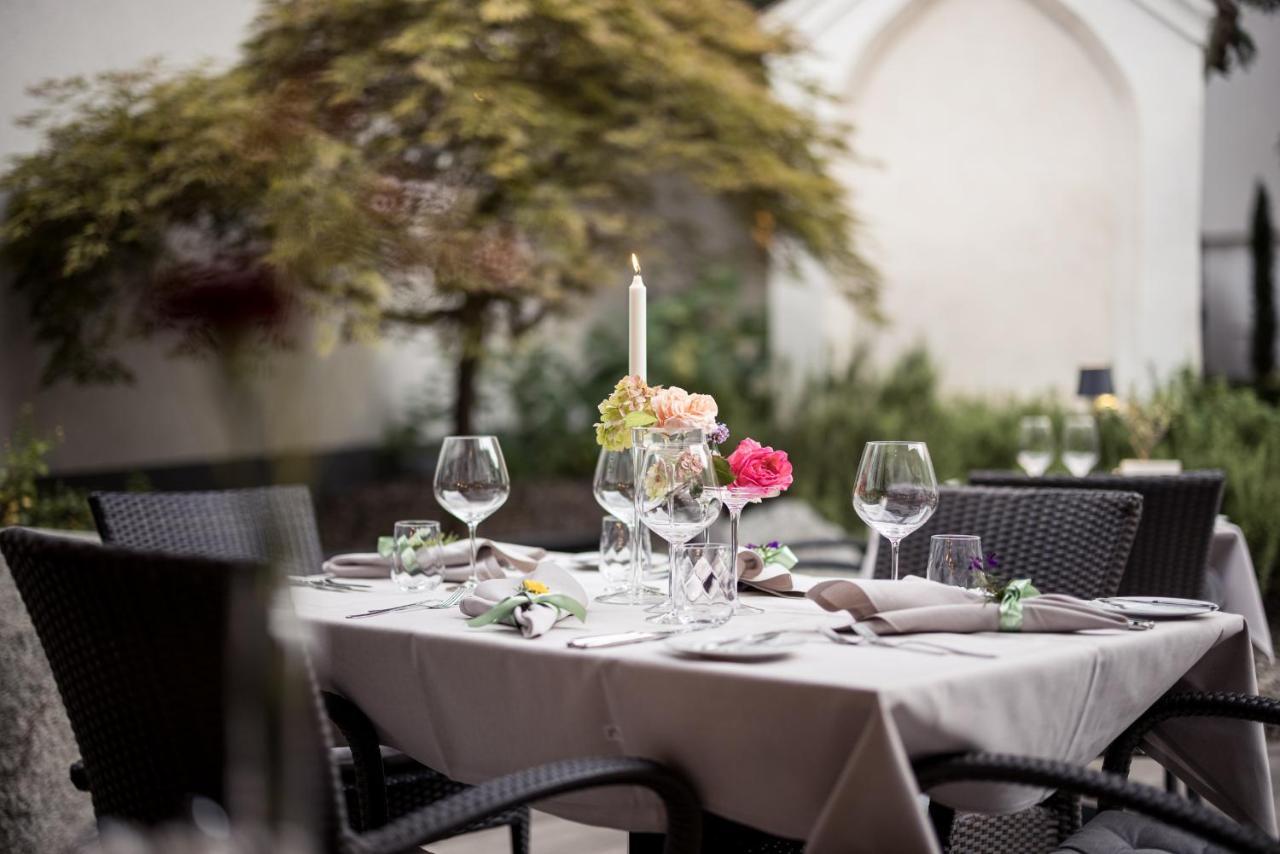 Boutique Hotel Zum Rosenbaum ナッレス エクステリア 写真